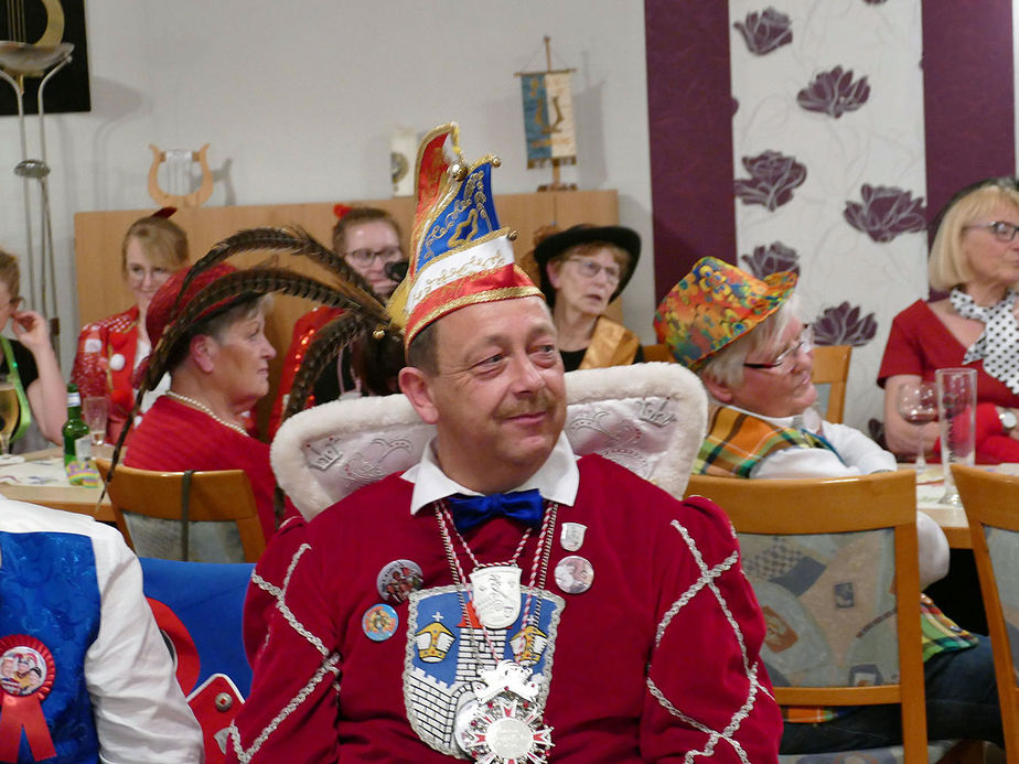 Frauenkarneval der kfd im Landhotel Weinrich (Foto: Karl-Franz Thiede)